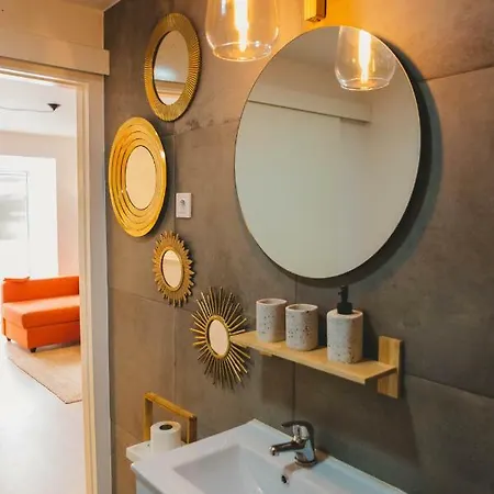 アパート Jasmim セトゥーバル